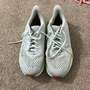 Hoka One One Clifton’s